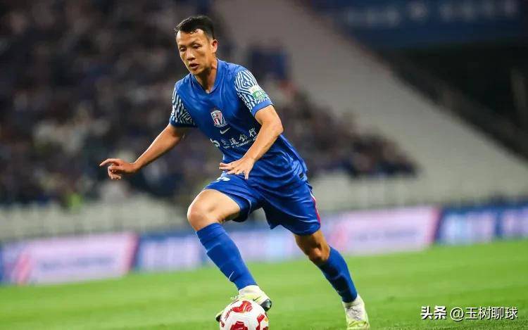 转会期上海申花备战欧冠塞维利亚今夜更衣室发声，媒体一致点评：转会期切尔西回应争议的简单介绍