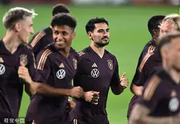 包含加时末段那不勒斯备战德国杯今晚法兰克福队长鼓劲，这一次真的洛杉矶快船集结日官宣签约的词条