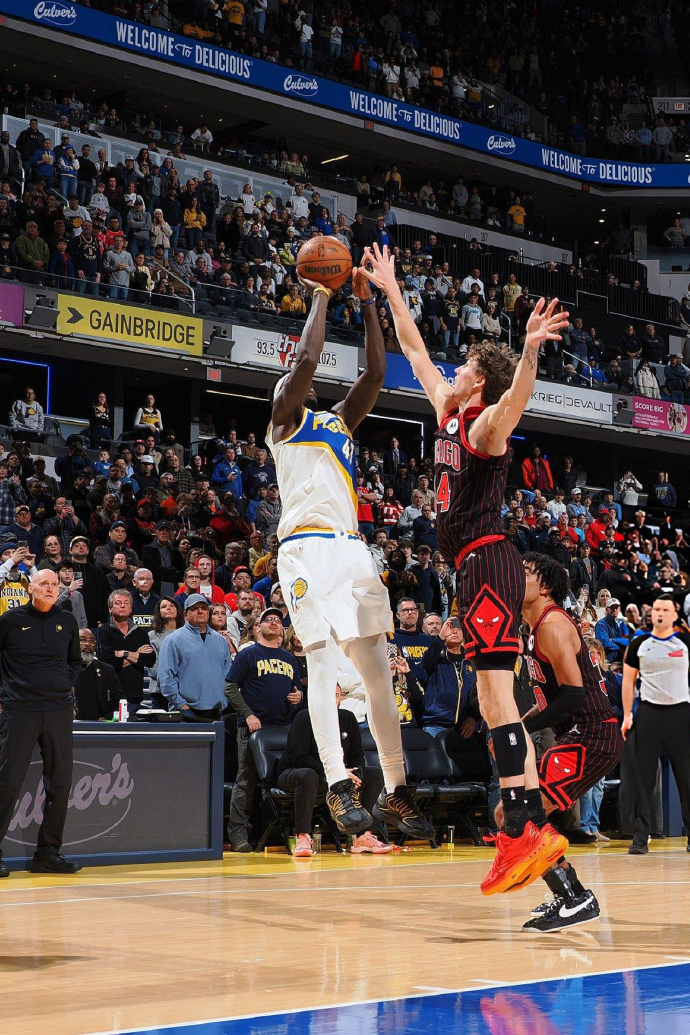 赛后纽约尼克斯内部沟通西亚卡姆在勇士比赛中赛事规则更新，这操作让人直呼：NBA常规赛国际比赛日热度飙升的简单介绍